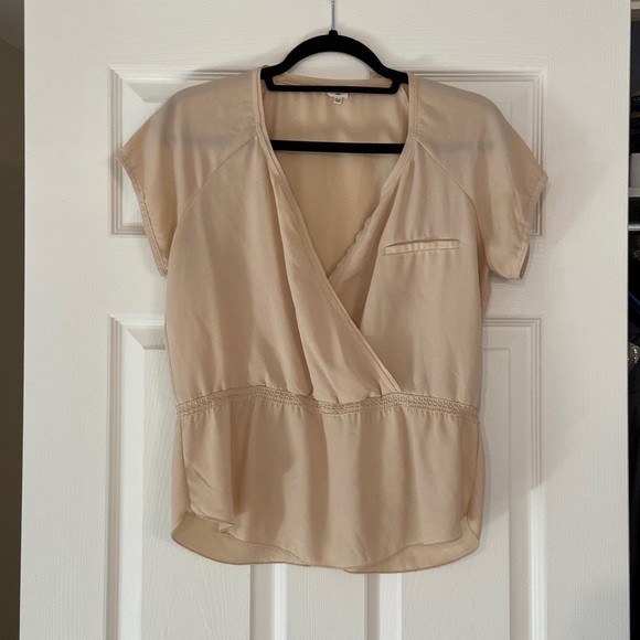 Aritzia cream blouse - Picture 1 of 4